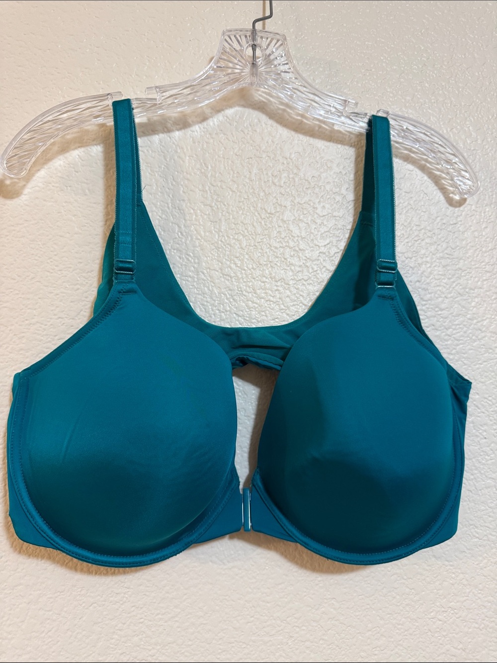 Torrid Curve Smooth Front-Close Teal Bra — Comfortable Everyday Support. 40DD